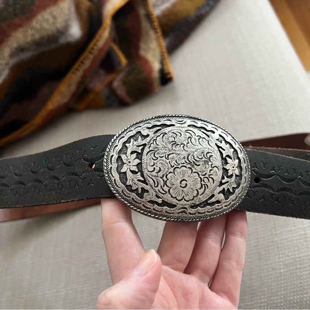 Tommy Hilfiger Black Tooled Leather Western Belt Size 36 - Picture 2 of 6